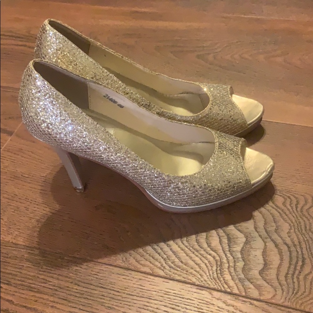 Dyeables Gold Sparkly 4 in. Open Toe Heels